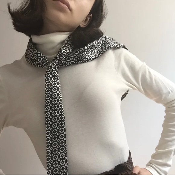 Turtleneck dress - Picture 2 of 4